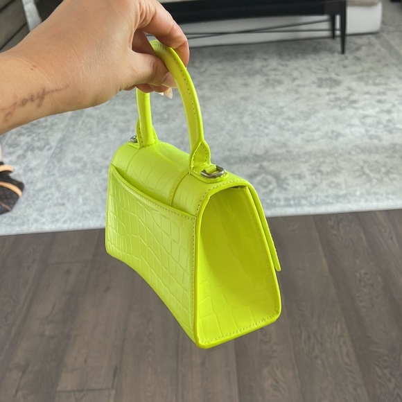 Balenciaga Hourglass XS Handbag in Yellow - Picture 3 of 4